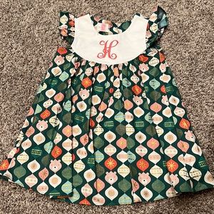 Ricrac & Ruffles Christmas tunic with “H” monogram! Size 4t